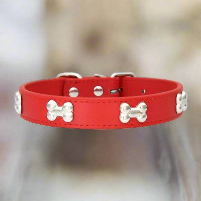 Collier Rivet’Os™ rouge – style audacieux et sécurisant